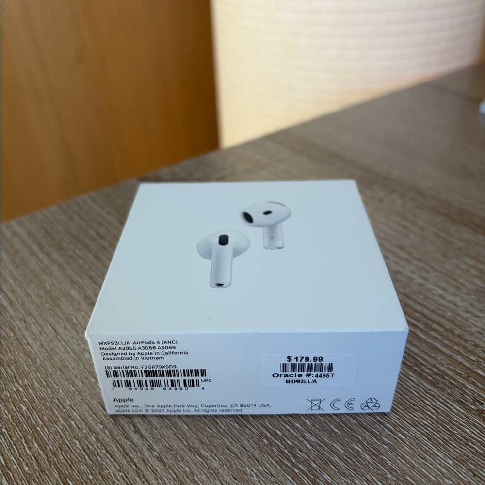 Apple AirPods 4 with Active Noise Cancellation